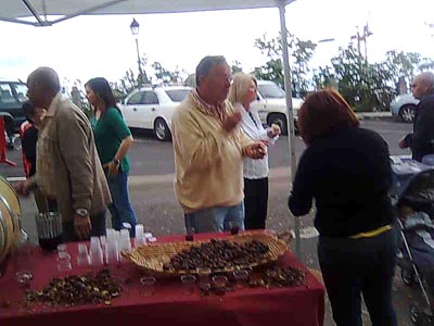 Free chestnuts and wine at Mazo Farmer's Market